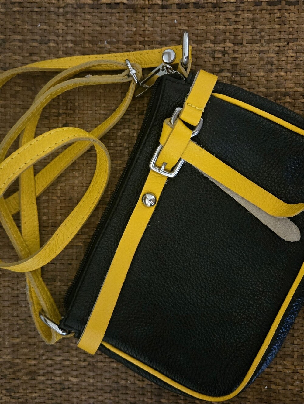 Women's Black and Yellow Made In ITALY Purse VGC